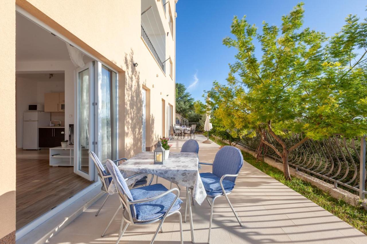 Apartments Galic พอดโกรา ภายนอก รูปภาพ